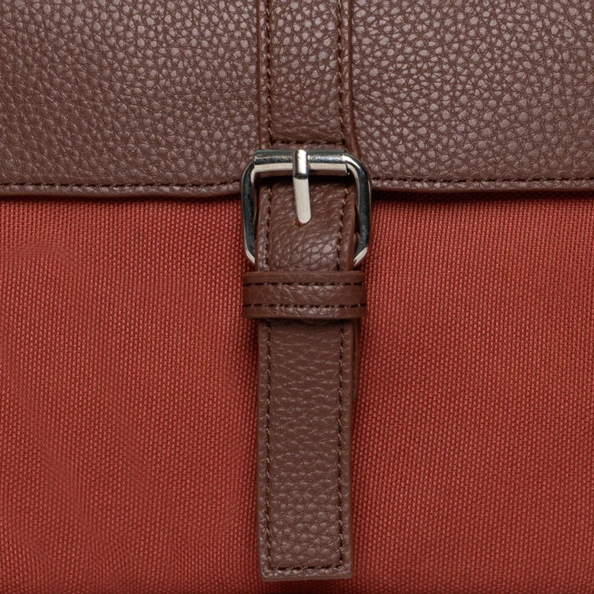 Pochette latérale San Cristobal