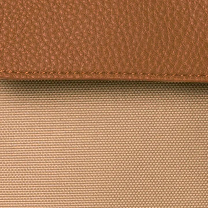 Pochette avant medium Petronas Tour